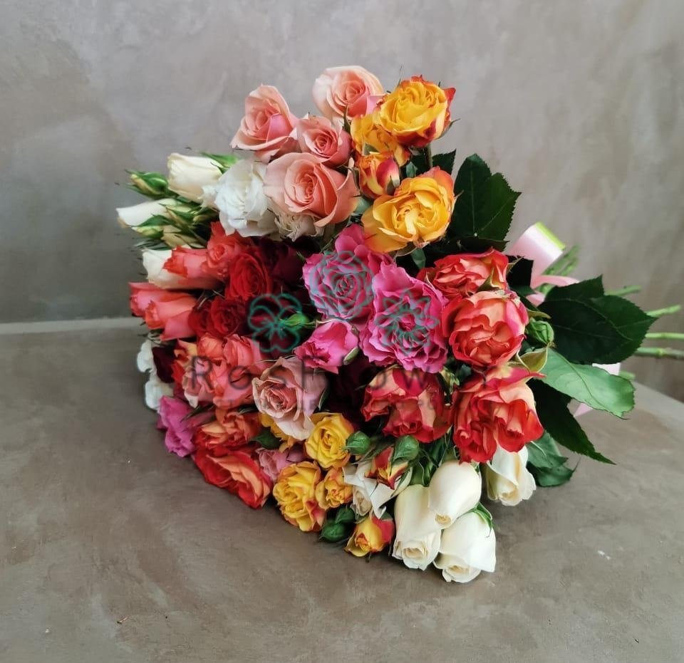 Букет цветов из: Розы в Селятино