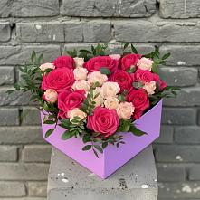 Цветочная композиция из Розы в коробке в Селятино