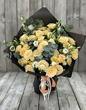 Букет цветов из:  Розы и Лизиантусы в Селятино