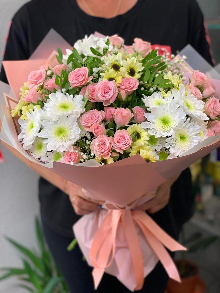 Букет цветов из: Розы и Хризантемы в Селятино