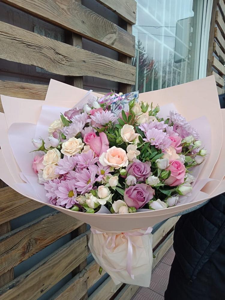 Букет цветов из: Розы и Хризантемы в Селятино