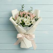 Букет цветов из:  Альстромерии #REPLACE_PRED# Селятино