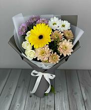 Букет цветов из:  Розы, Герберы и Хризантемы в Селятино