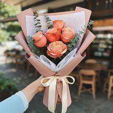 Букет цветов из:  Розы в Селятино