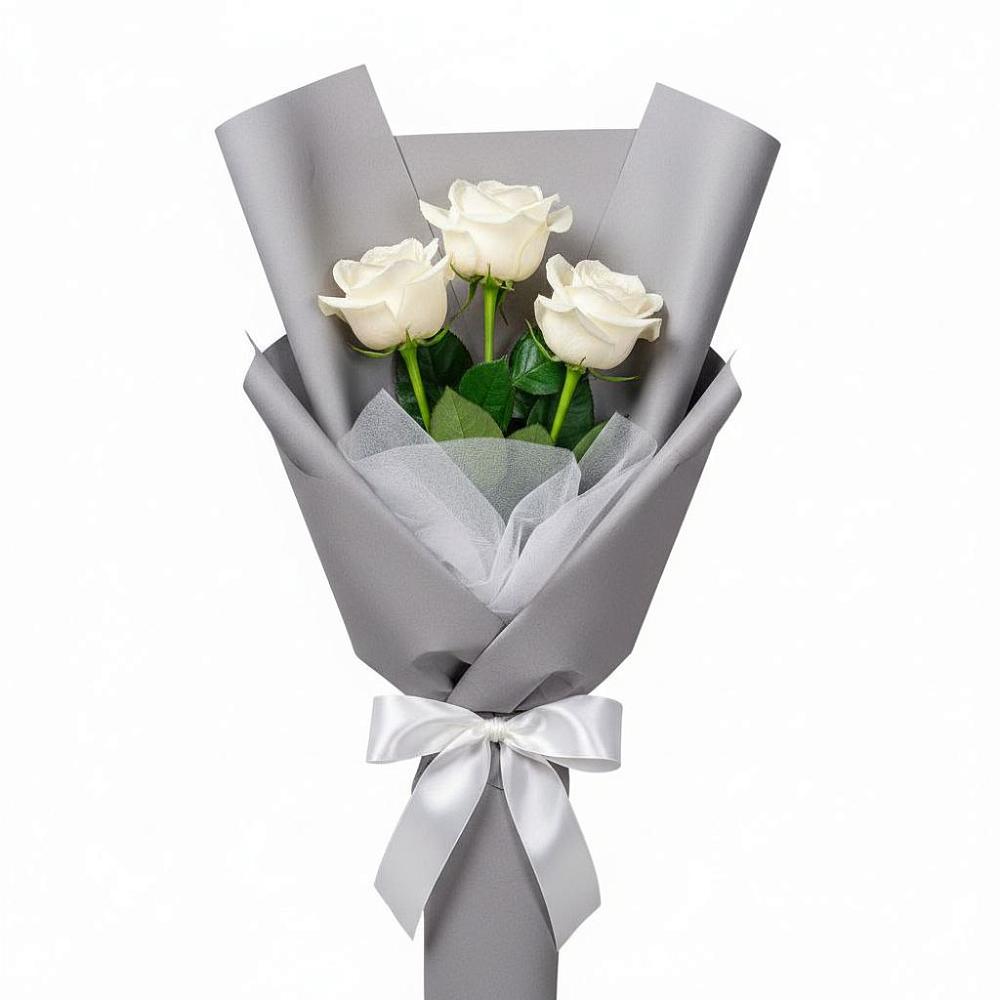 Букет 3 белые розы в Селятино