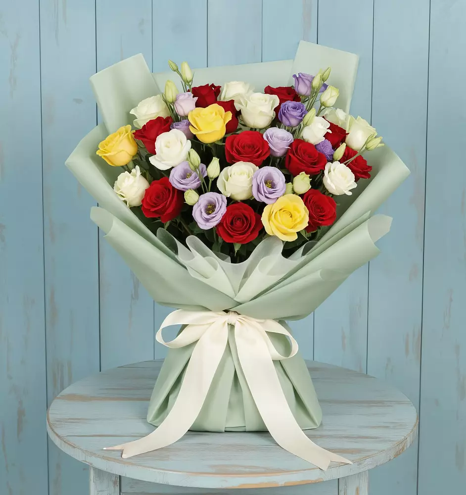 Букет цветов из: Розы в Селятино