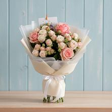 Букет цветов из:  Розы в Селятино